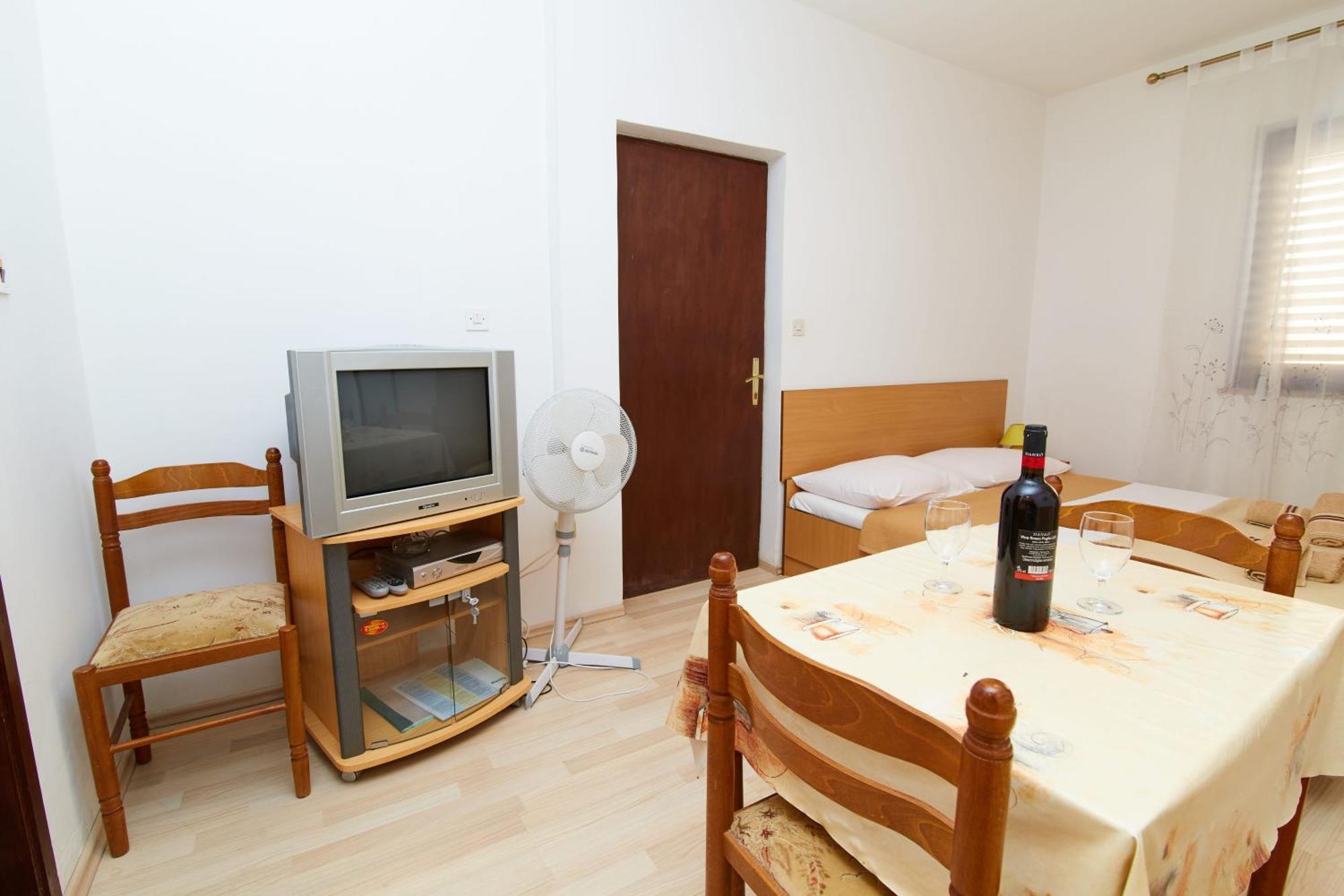 Apartments And Rooms With Parking Space Crikvenica - 19125 Chambre photo